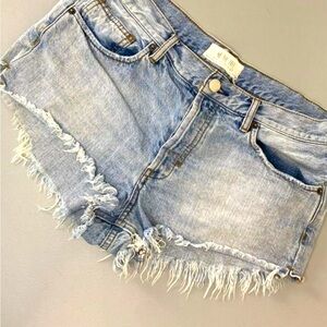 We the free denim shorts NWOT, never worn,, super cute! Sz29